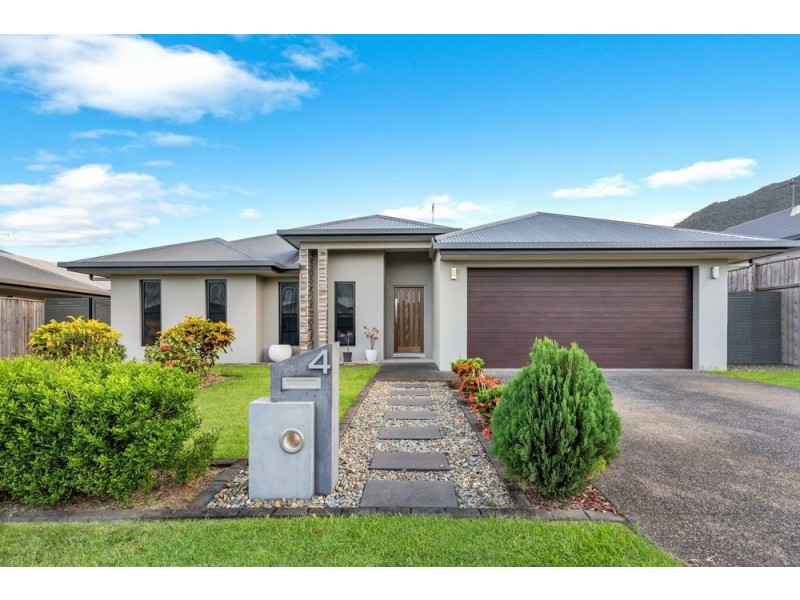 4 Genesta Circuit, Redlynch QLD 4870
