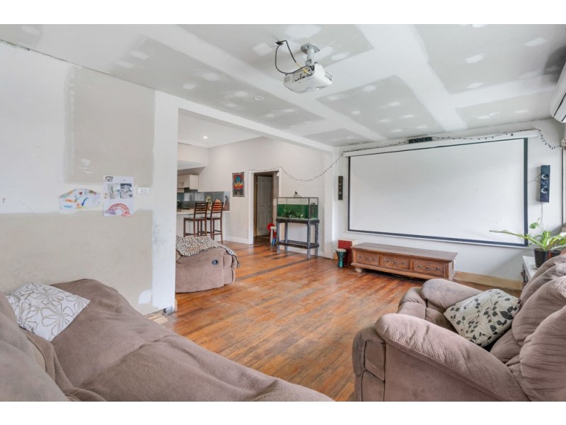 5 David Street, Manunda QLD 4870