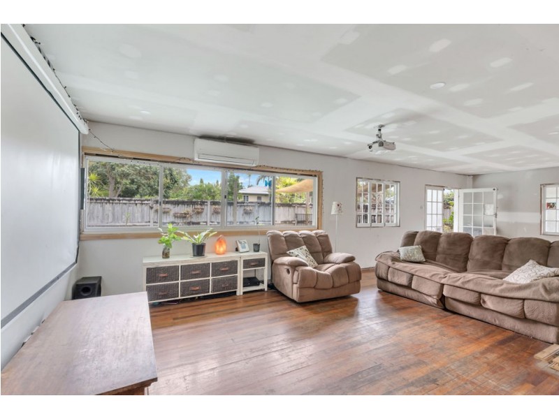 5 David Street, Manunda QLD 4870