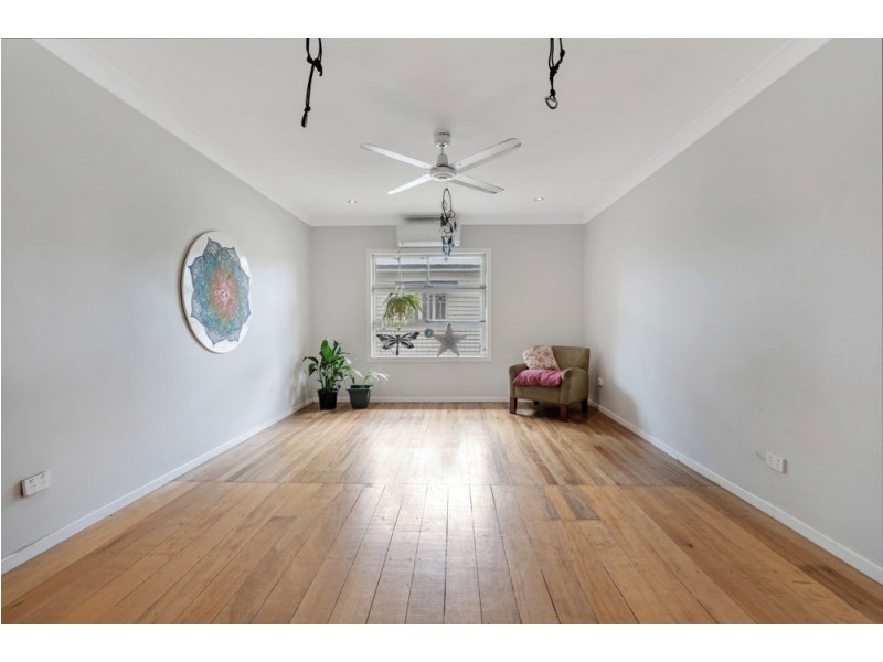 5 David Street, Manunda QLD 4870