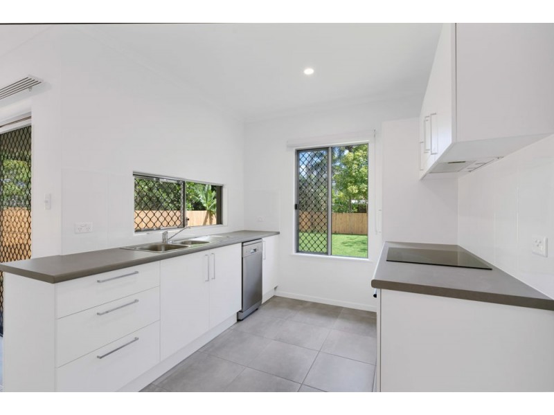 20 Macilwraith Street, Manoora QLD 4870