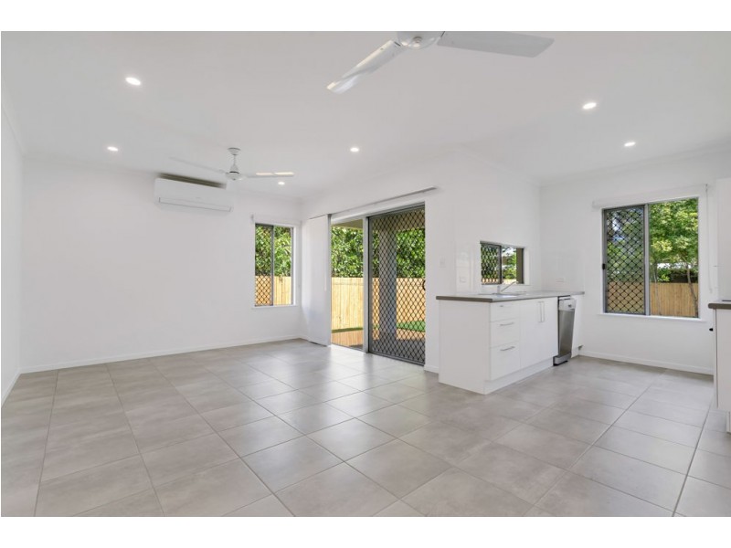 20 Macilwraith Street, Manoora QLD 4870