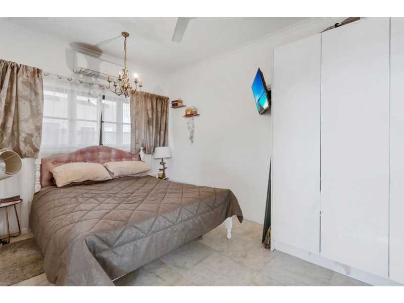 33 Edgar Street, Bungalow QLD 4870