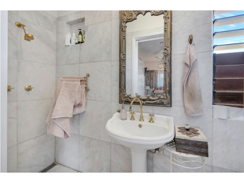 33 Edgar Street, Bungalow QLD 4870