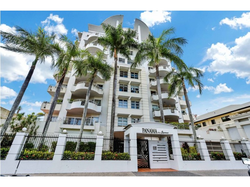 8/73 Spence Street, Cairns City QLD 4870