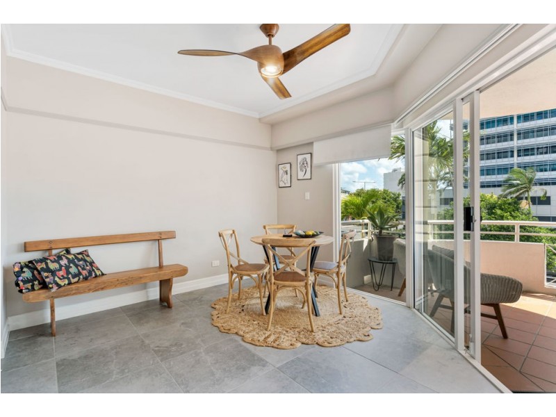 8/73 Spence Street, Cairns City QLD 4870