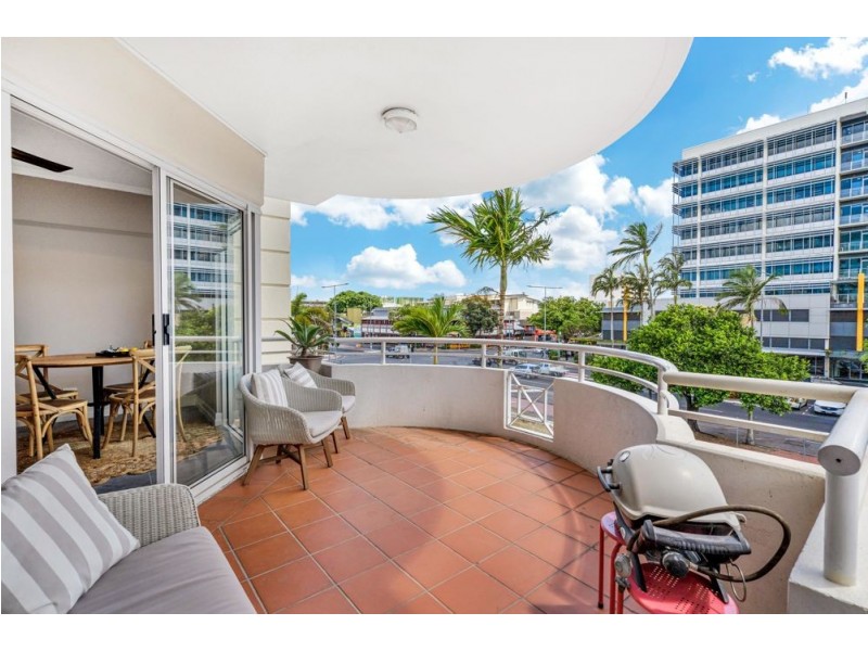8/73 Spence Street, Cairns City QLD 4870