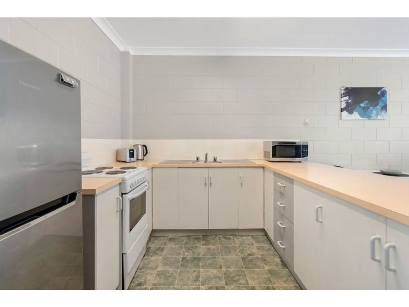2/527-529 Varley Street, Yorkeys Knob QLD 4878