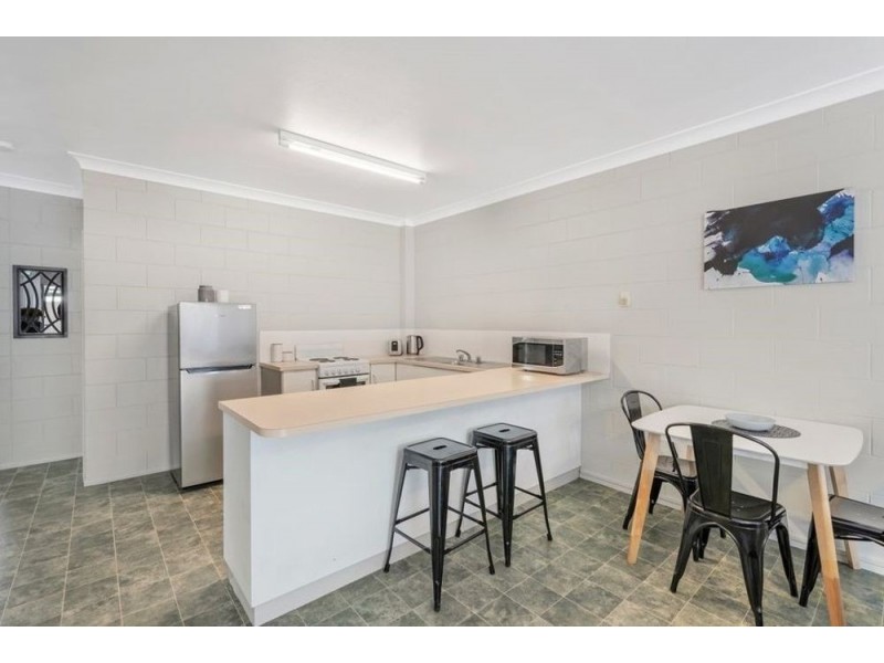 2/527-529 Varley Street, Yorkeys Knob QLD 4878