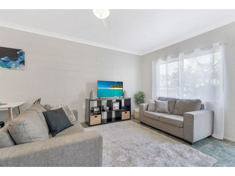 2/527-529 Varley Street, Yorkeys Knob QLD 4878
