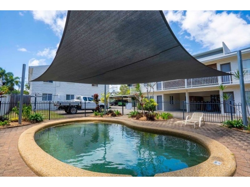 2/527-529 Varley Street, Yorkeys Knob QLD 4878