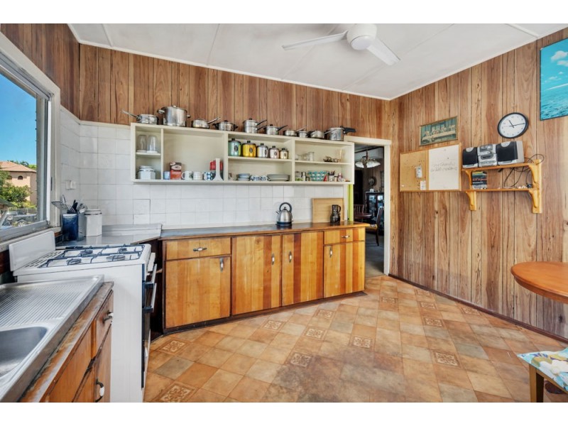 202 Lake Street, Cairns North QLD 4870