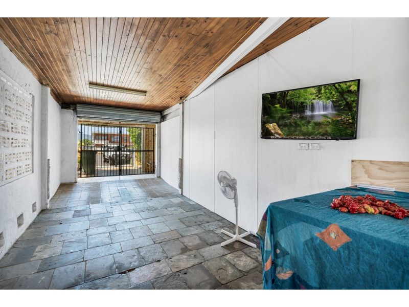 202 Lake Street, Cairns North QLD 4870