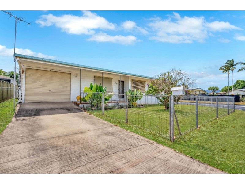 43 Angela Street, Woree QLD 4868