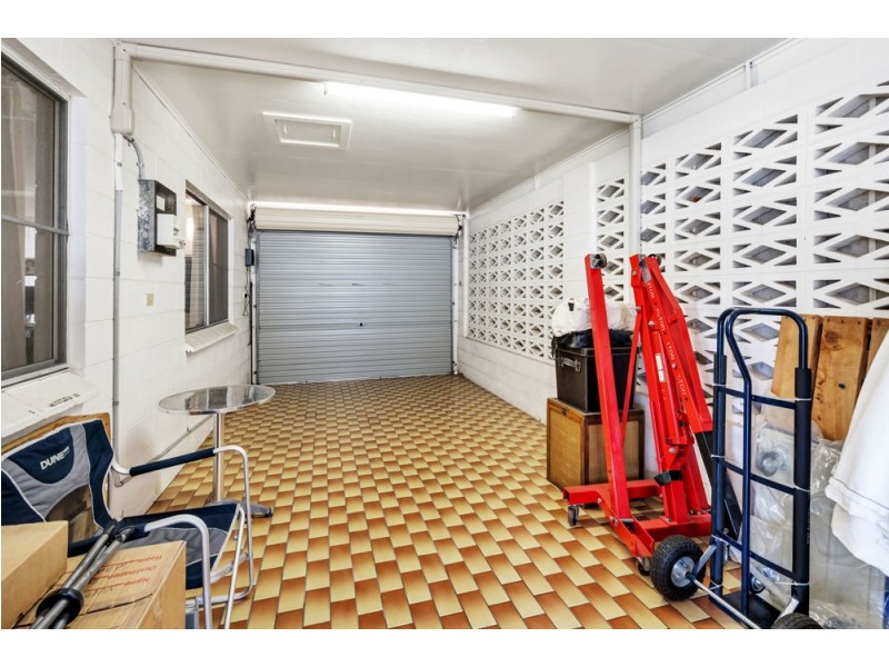 43 Angela Street, Woree QLD 4868