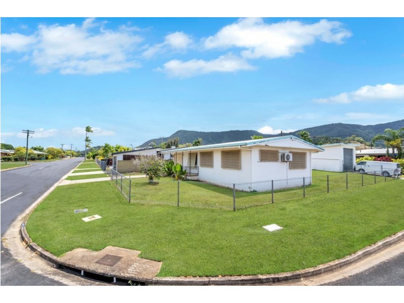 43 Angela Street, Woree QLD 4868