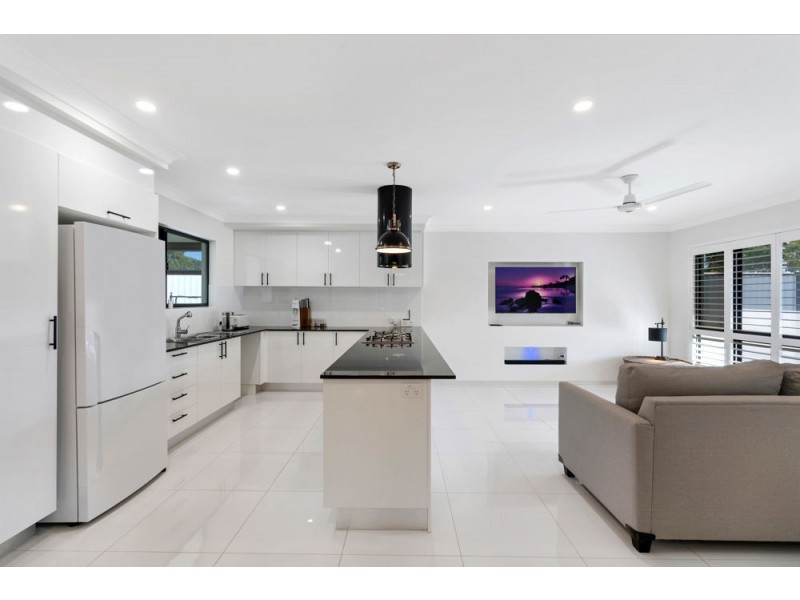 435 Varley Street, Yorkeys Knob QLD 4878