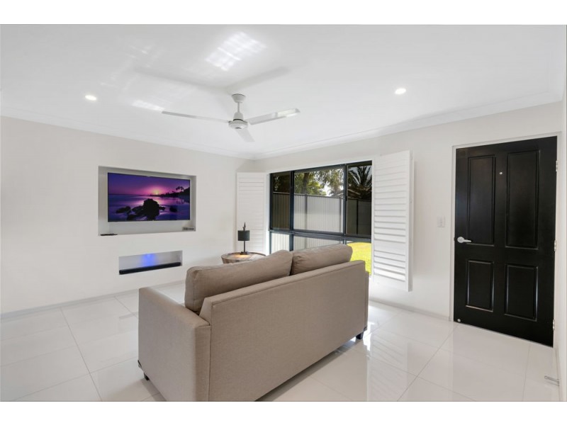 435 Varley Street, Yorkeys Knob QLD 4878