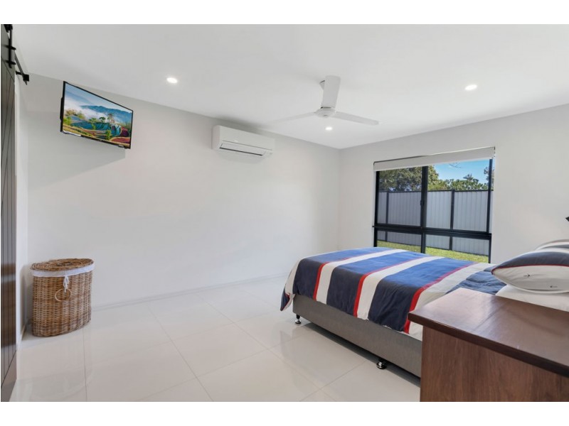 435 Varley Street, Yorkeys Knob QLD 4878