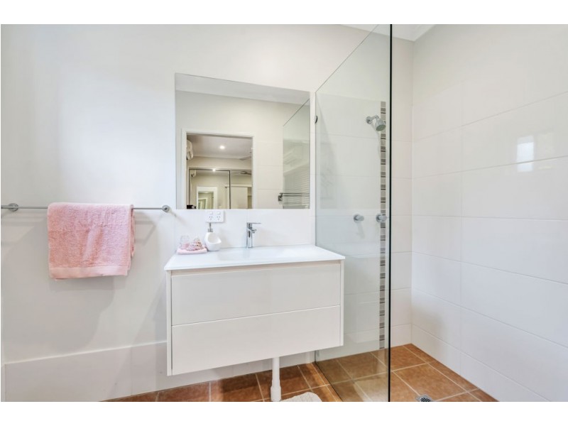 13 Sandpiper Court, Bayview Heights QLD 4868