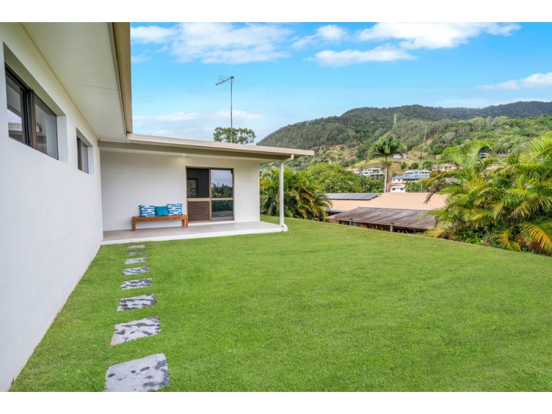 13 Sandpiper Court, Bayview Heights QLD 4868