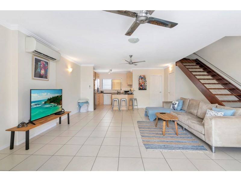 12/77 Spence Street, Cairns City QLD 4870