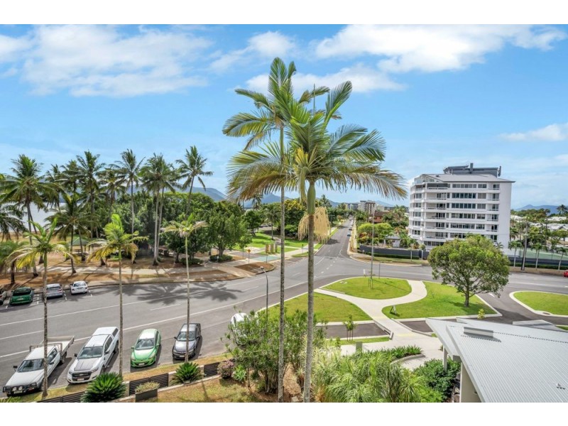13/281-283 Esplanade, Cairns City QLD 4870