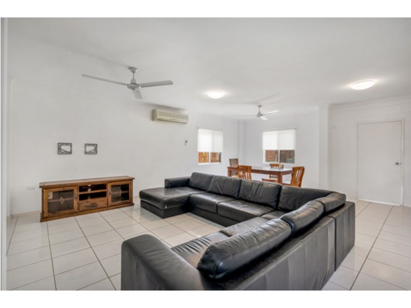 11 Arrunga Close, Woree QLD 4868