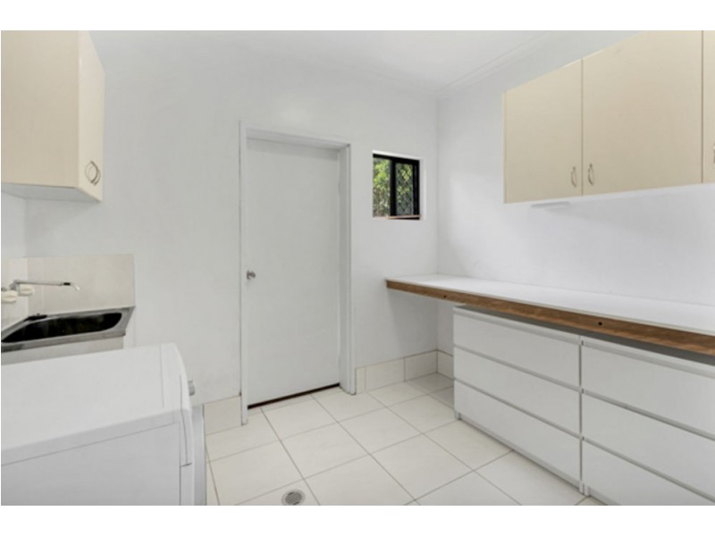 11 Arrunga Close, Woree QLD 4868