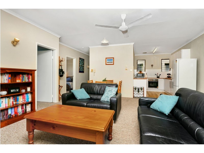11/49-51 Digger Street, Cairns North QLD 4870