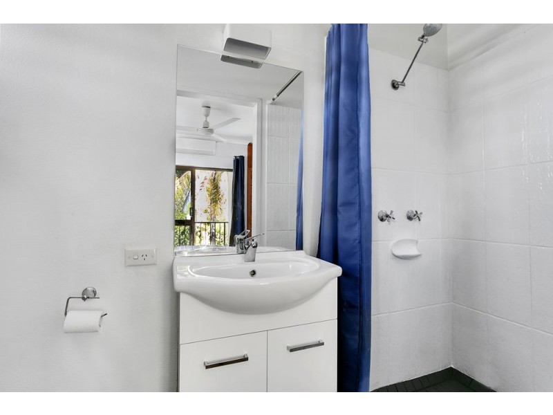 11/49-51 Digger Street, Cairns North QLD 4870
