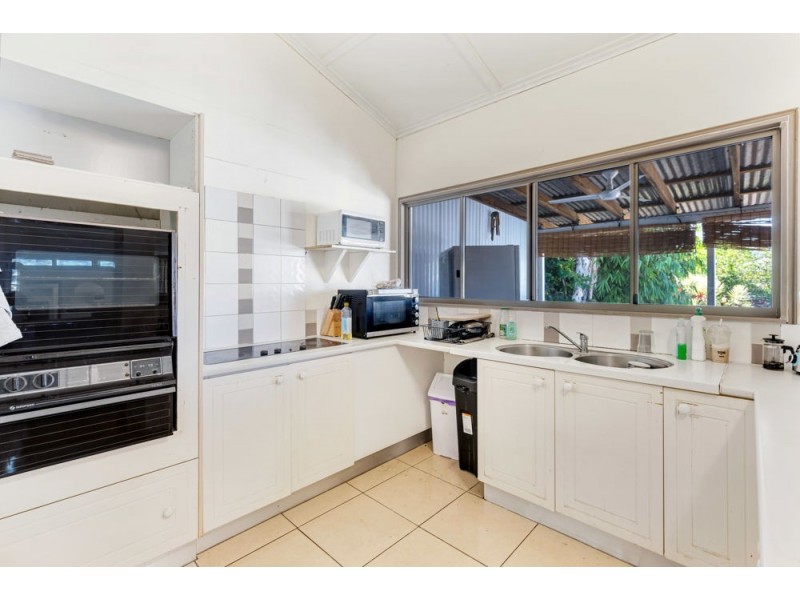 26 Loeven Street, Parramatta Park QLD 4870