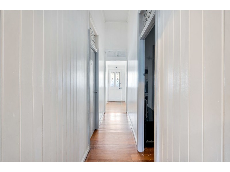 26 Loeven Street, Parramatta Park QLD 4870