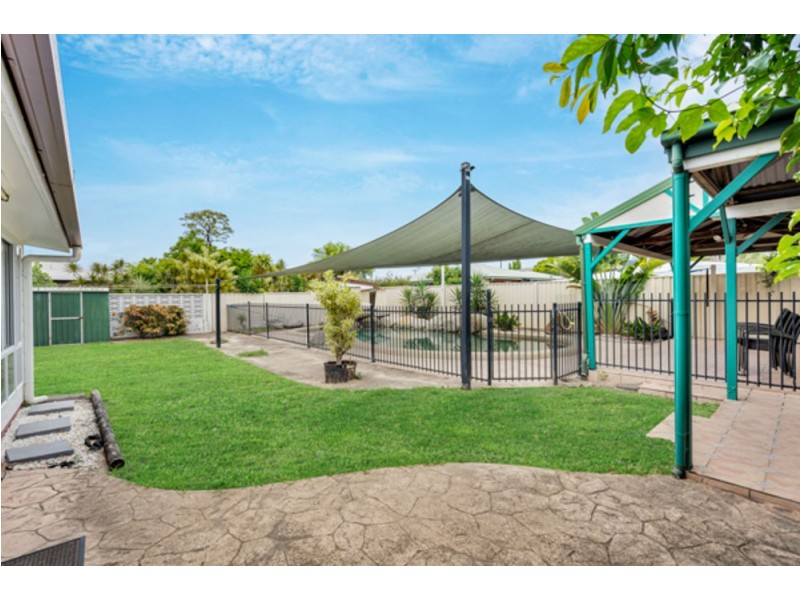 16 Jones Street, Westcourt QLD 4870