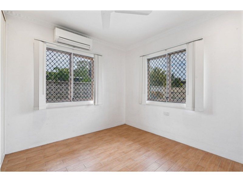 16 Jones Street, Westcourt QLD 4870