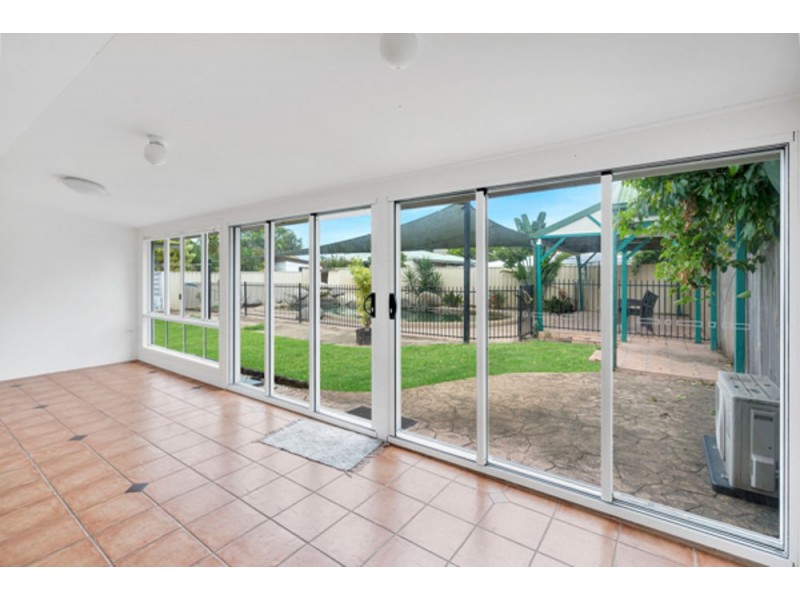 16 Jones Street, Westcourt QLD 4870