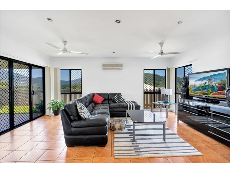 7 Playford Close, Brinsmead QLD 4870