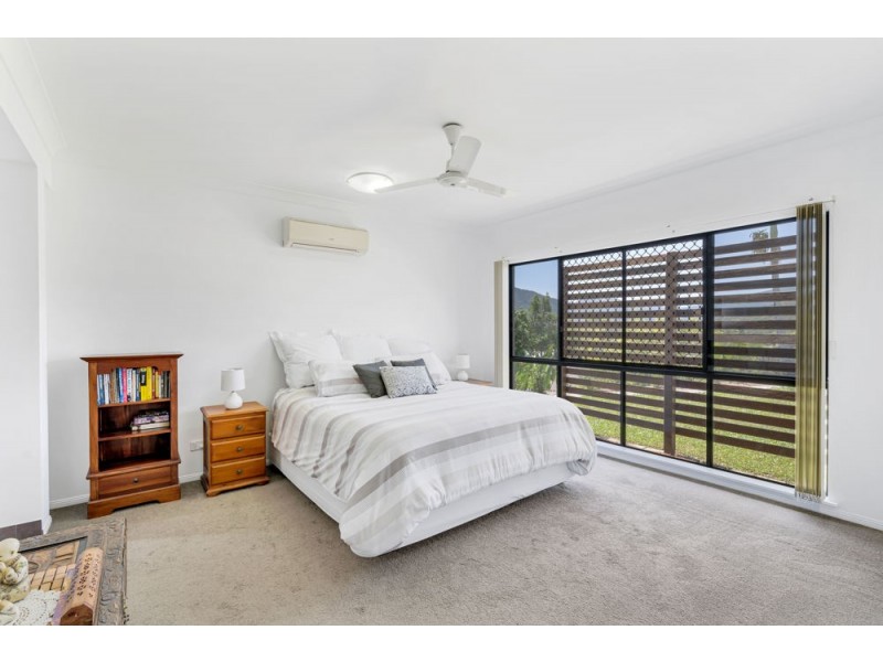 7 Playford Close, Brinsmead QLD 4870