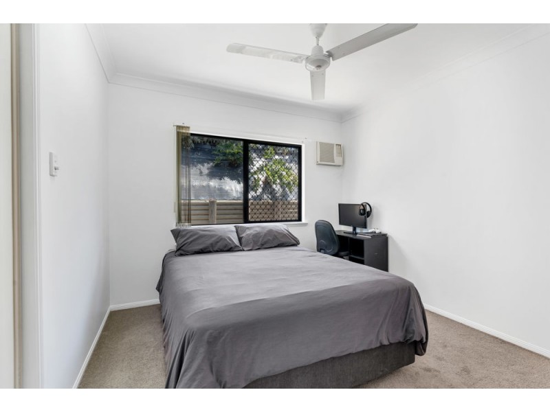 7 Playford Close, Brinsmead QLD 4870