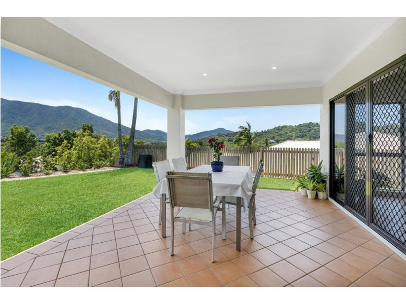 7 Playford Close, Brinsmead QLD 4870