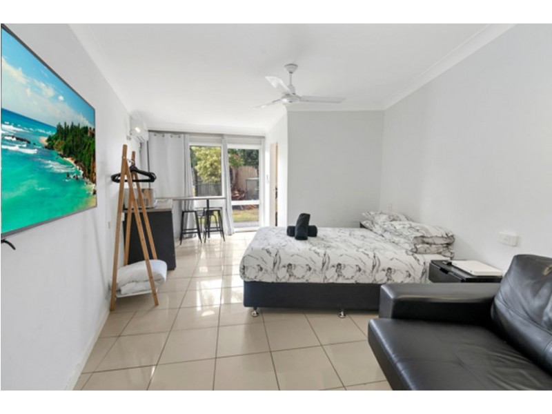 11/261-265 Sheridan Street, Cairns North QLD 4870