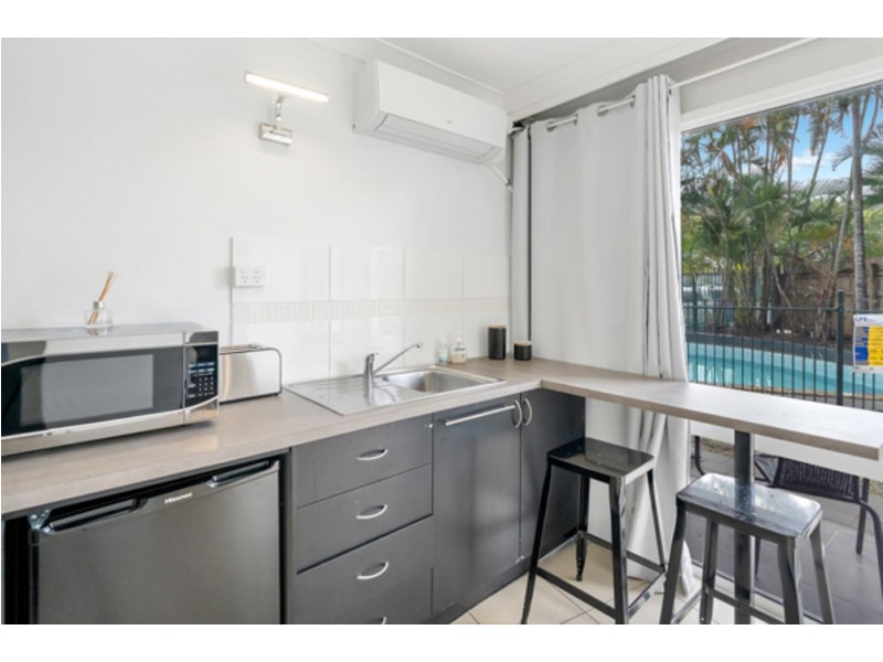11/261-265 Sheridan Street, Cairns North QLD 4870