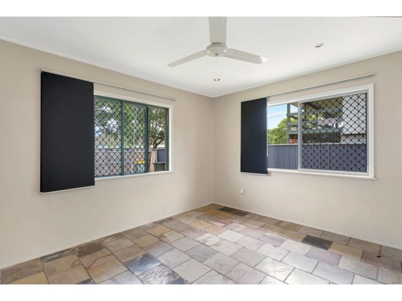 263 Pease Street, Edge Hill QLD 4870