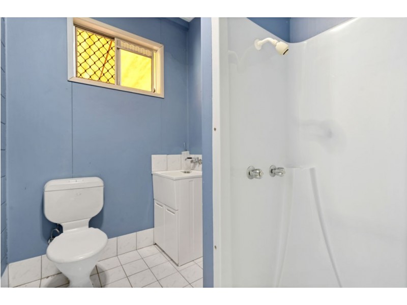 263 Pease Street, Edge Hill QLD 4870