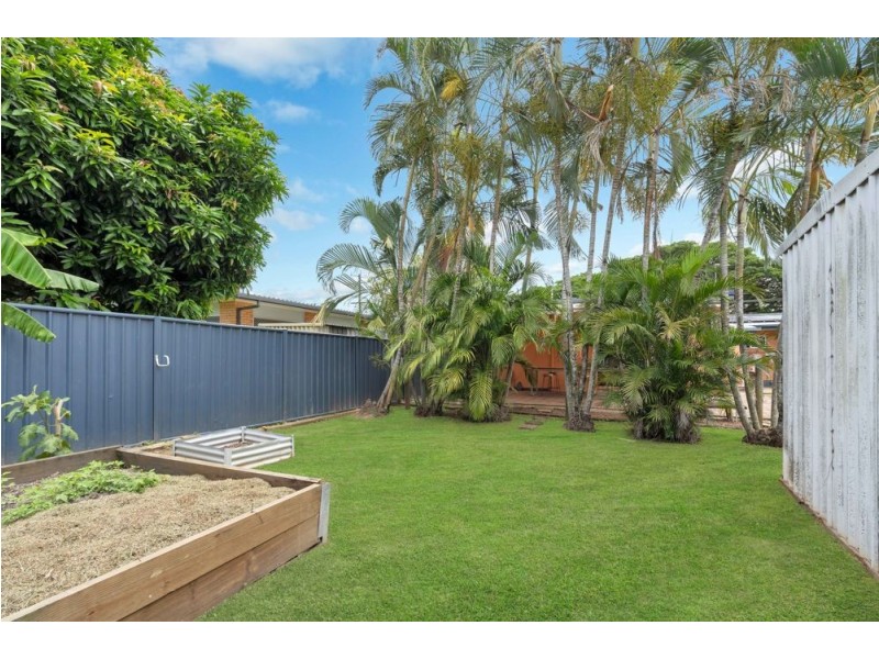 263 Pease Street, Edge Hill QLD 4870