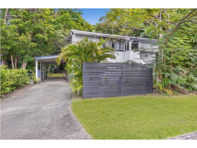 155 Jensen Street, Whitfield QLD 4870