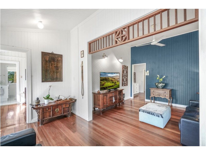 155 Jensen Street, Whitfield QLD 4870