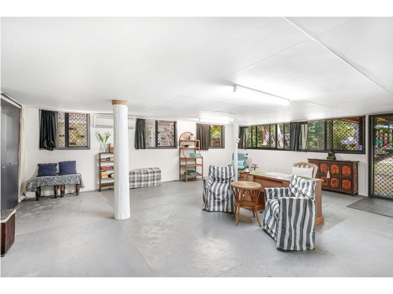 155 Jensen Street, Whitfield QLD 4870