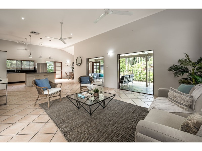 2 Benfer Court, Freshwater QLD 4870