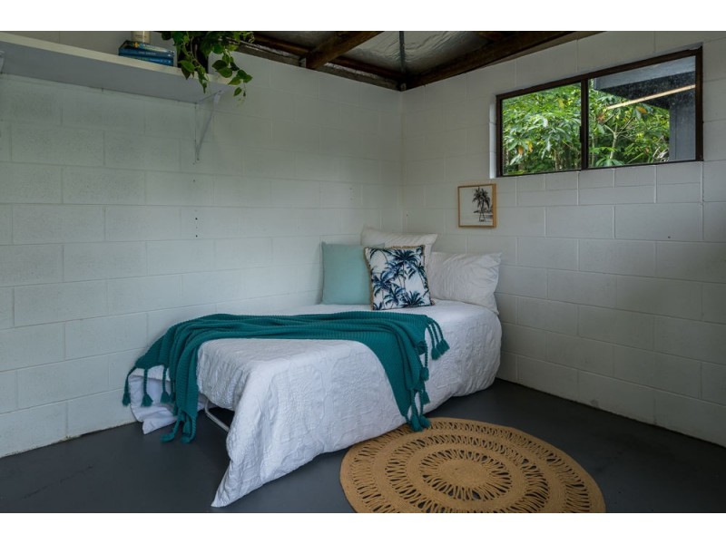 2 Benfer Court, Freshwater QLD 4870